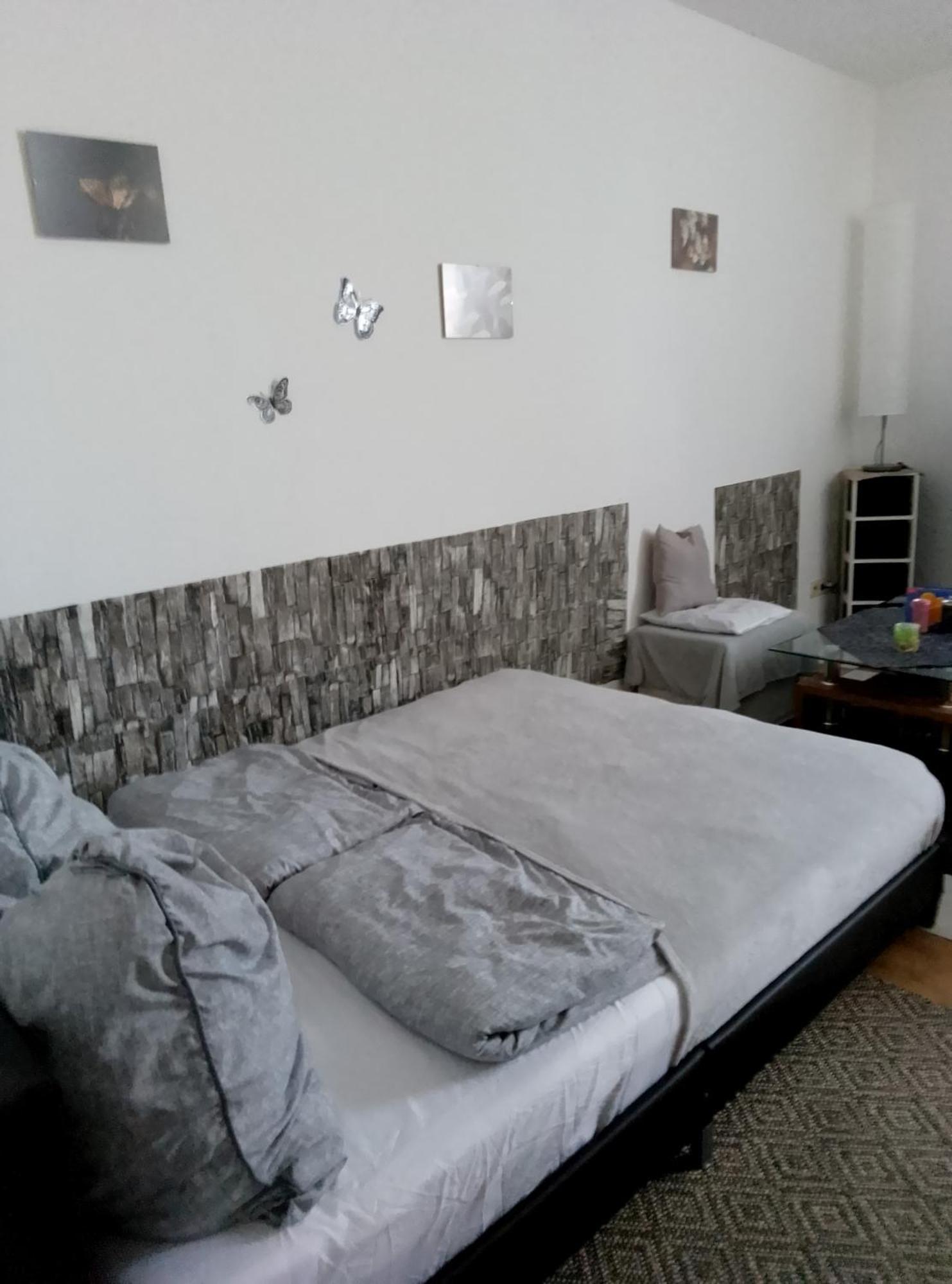 Studiowohnung, Neu Renoviert, Zentrale Lage Зарлуи Екстериор снимка